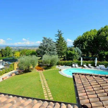 Rustic Style In Umbria With Private Pool Отель 4*